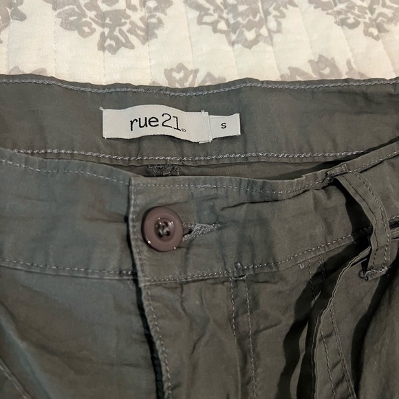 Rue 21 cargo pants - Picture 3 of 4